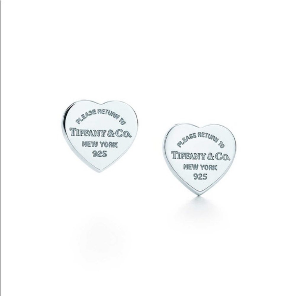Tiffany & Co. classic silver stud heart earrings